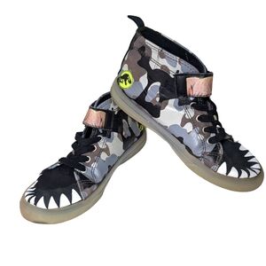 2/$30...Size 2 Boys Jurassic World Sneakers